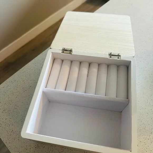 Rae Dunn JEWELS Jewelry Box - Picture 2 of 5